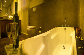 Blackberry Hills Munnar - Nature Resort & Spa 4*