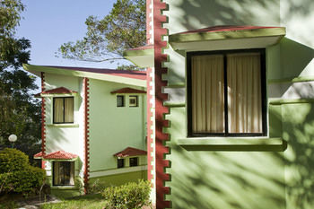 Sterling Munnar 4*