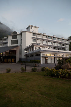 Sterling Munnar 4*