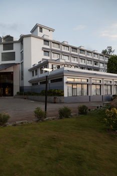 Sterling Munnar 4*