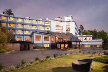 Sterling Munnar 4*
