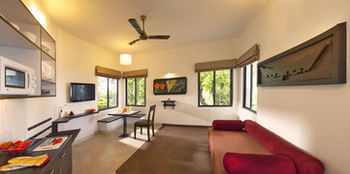 Sterling Munnar 4*