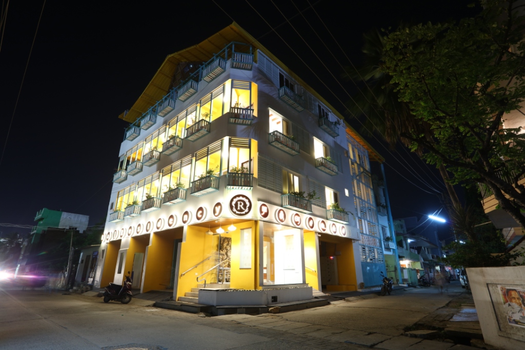 Raj Residency Hotel 2*