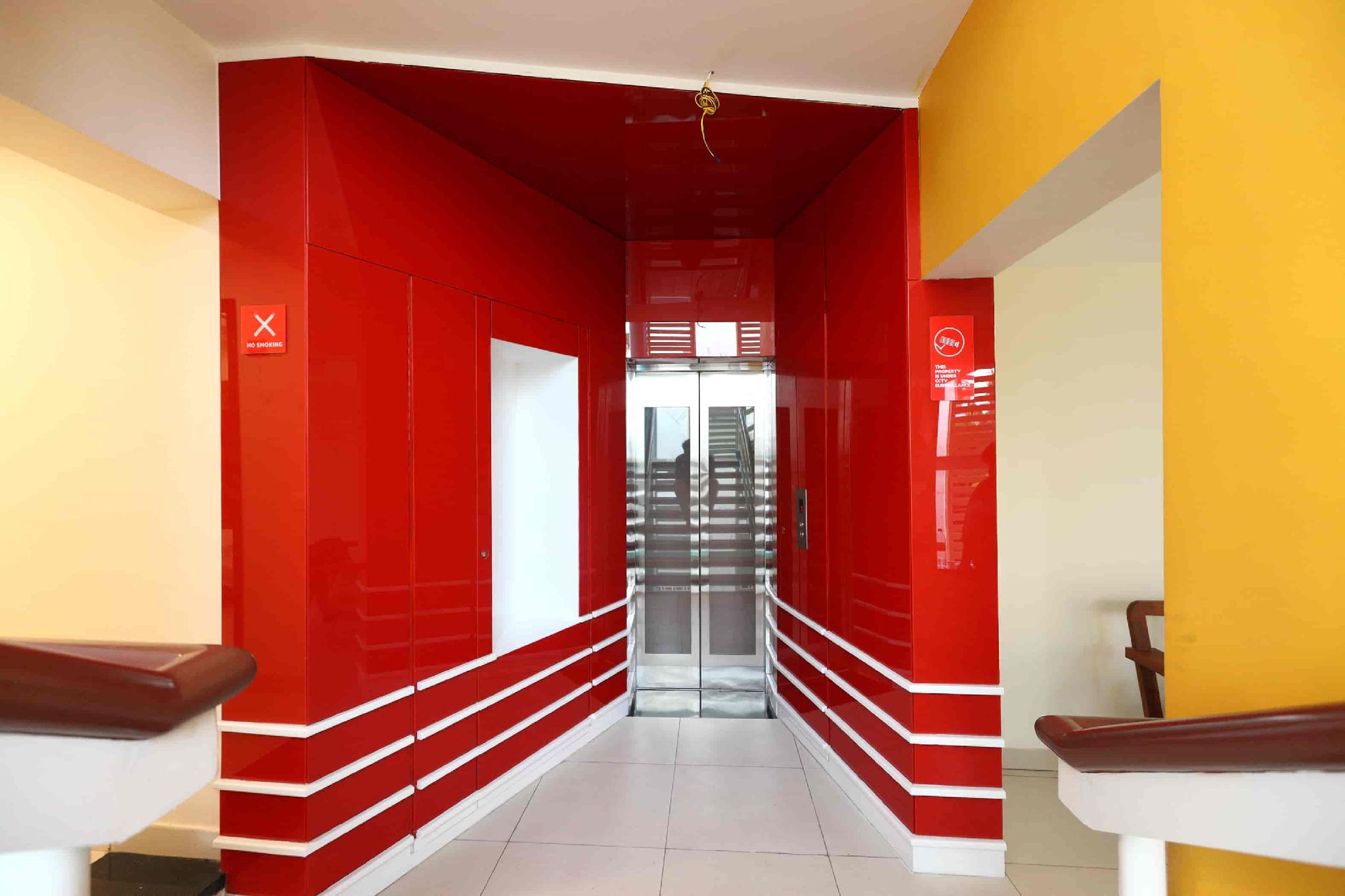 Raj Residency Hotel 2*