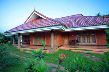 Arayal Resorts: A Unit of Sharoy Resort, Wayanad 5*