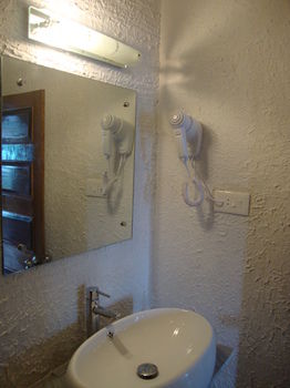Maya Inn 3*