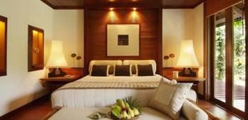 HOTEL EMERALD INN 3*