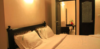 HOTEL EMERALD INN 3*