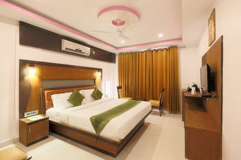 Treebo Premium Palmyra Milford, 2 Km From Alleppey Beach 3*