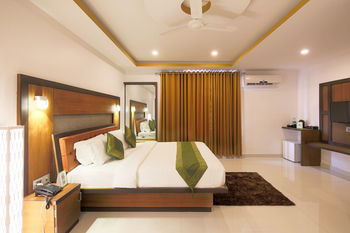 Treebo Premium Palmyra Milford, 2 Km From Alleppey Beach 3*