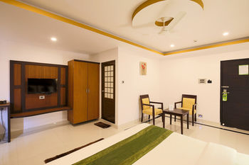 Treebo Premium Palmyra Milford, 2 Km From Alleppey Beach 3*