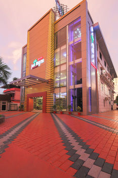 Treebo Premium Palmyra Milford, 2 Km From Alleppey Beach 3*