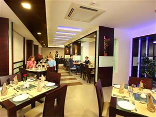 White Gate Residency 4*