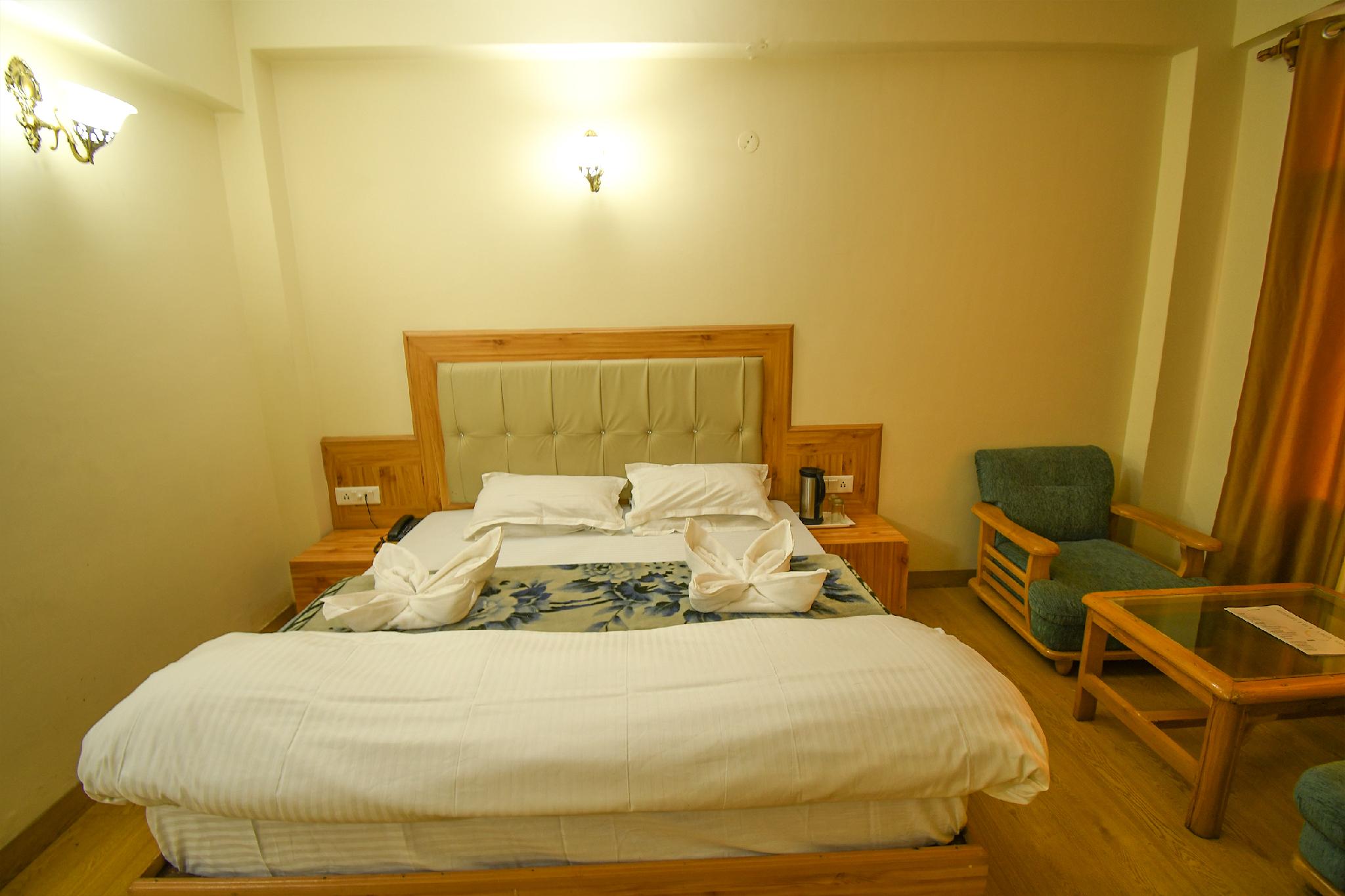 New Ambika International 2*