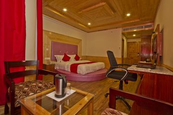 Sarthak Regency 3*