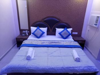 Hill Forest Resort Lonavala 3*