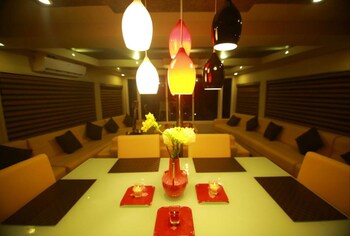Indiavacationz Houseboat 3*