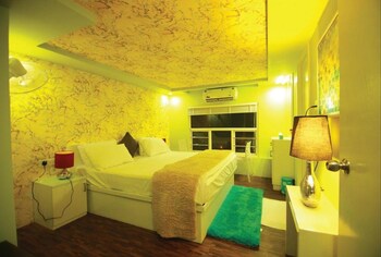 Indiavacationz Houseboat 3*
