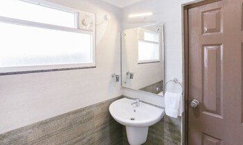 Treebo Sandpipers Kushalnagar 3*