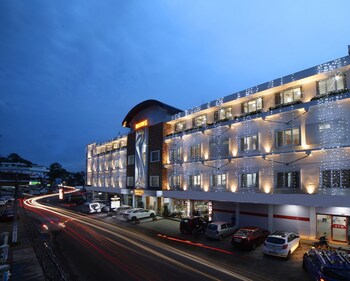Kgees- HillTown Hotel 3*