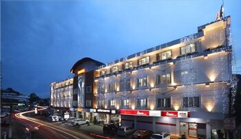 Kgees- HillTown Hotel 3*