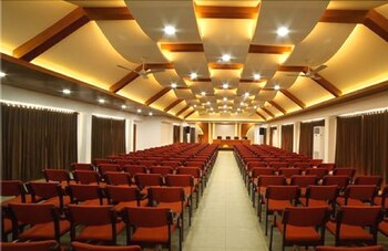 Kgees- HillTown Hotel 3*