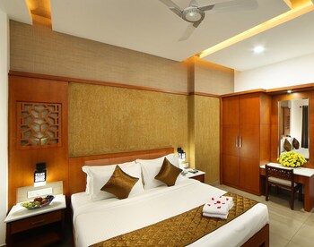 Kgees- HillTown Hotel 3*