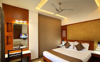 Kgees- HillTown Hotel 3*