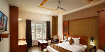 Kgees- HillTown Hotel 3*