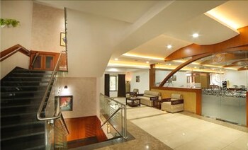 Kgees- HillTown Hotel 3*