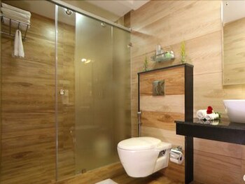 Kgees- HillTown Hotel 3*
