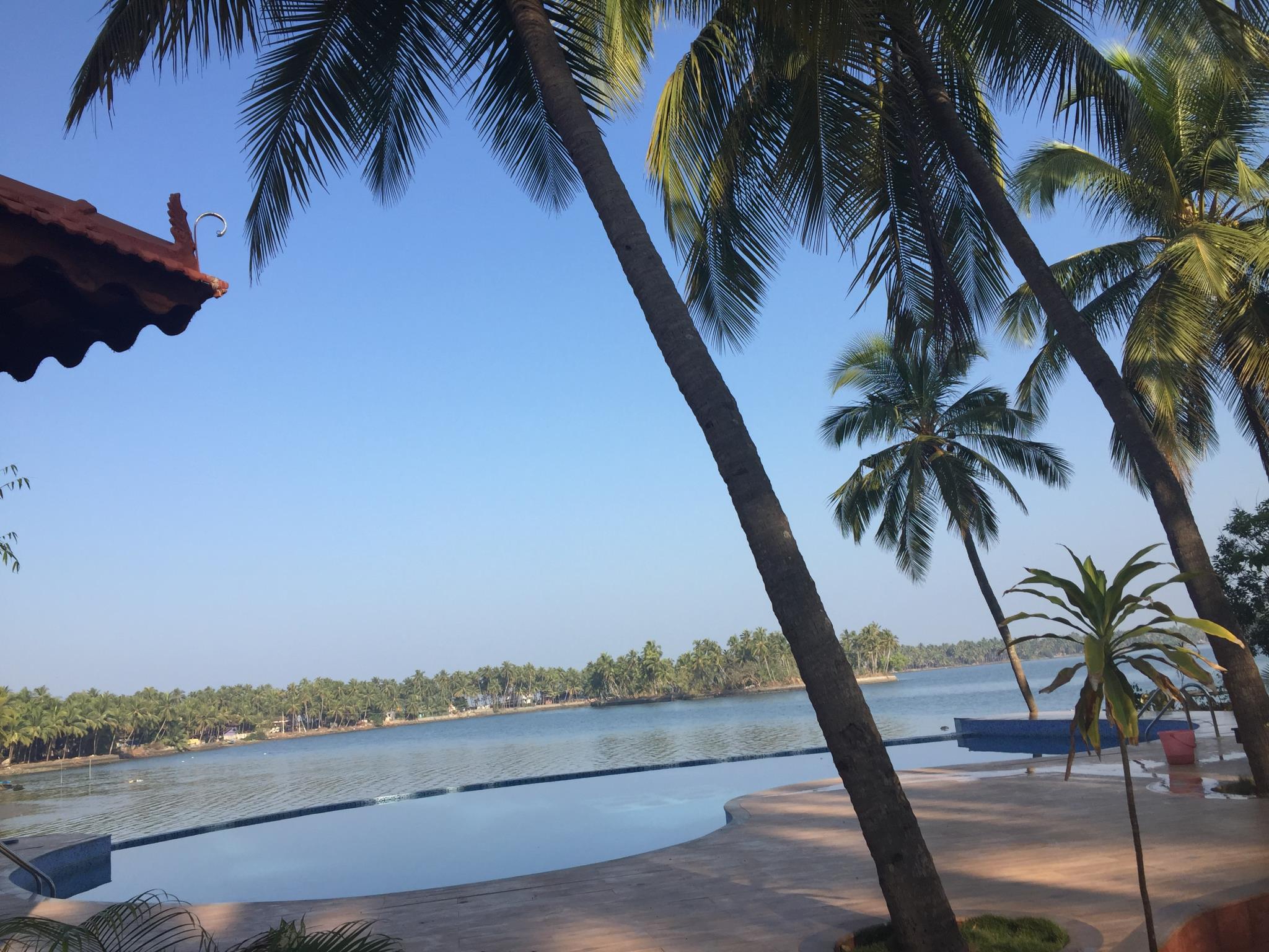 Paradise Lagoon 3*