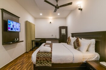 Warmth Lake Haven 4*