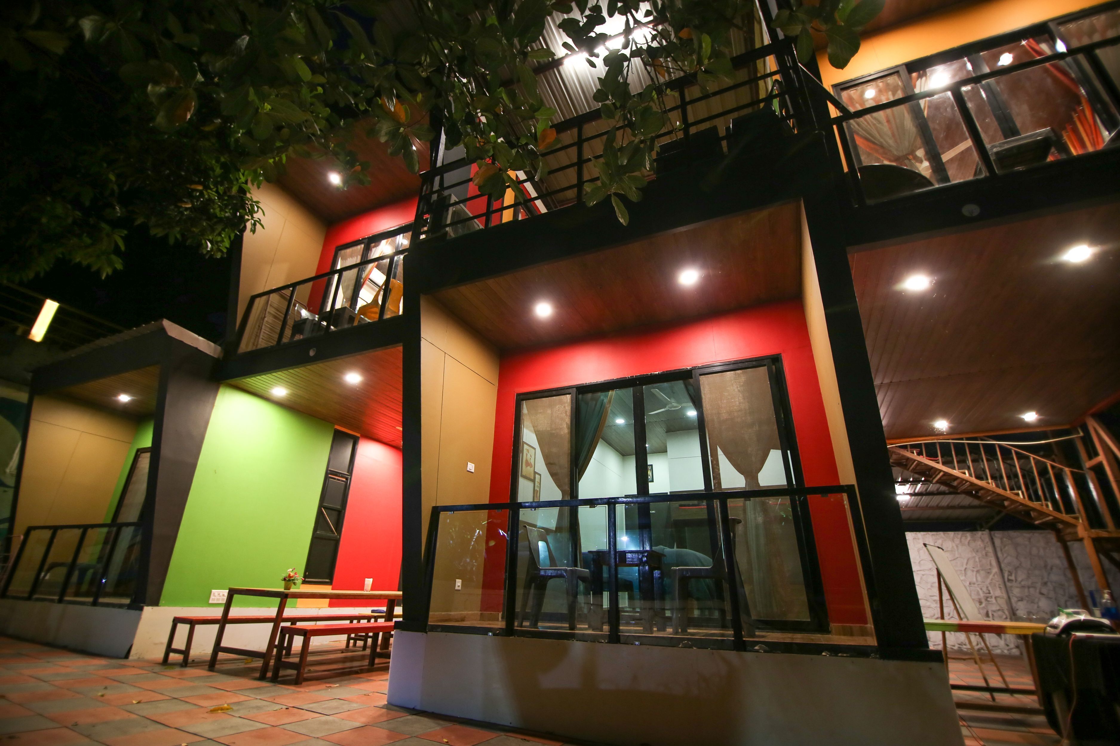The Bob house 3*