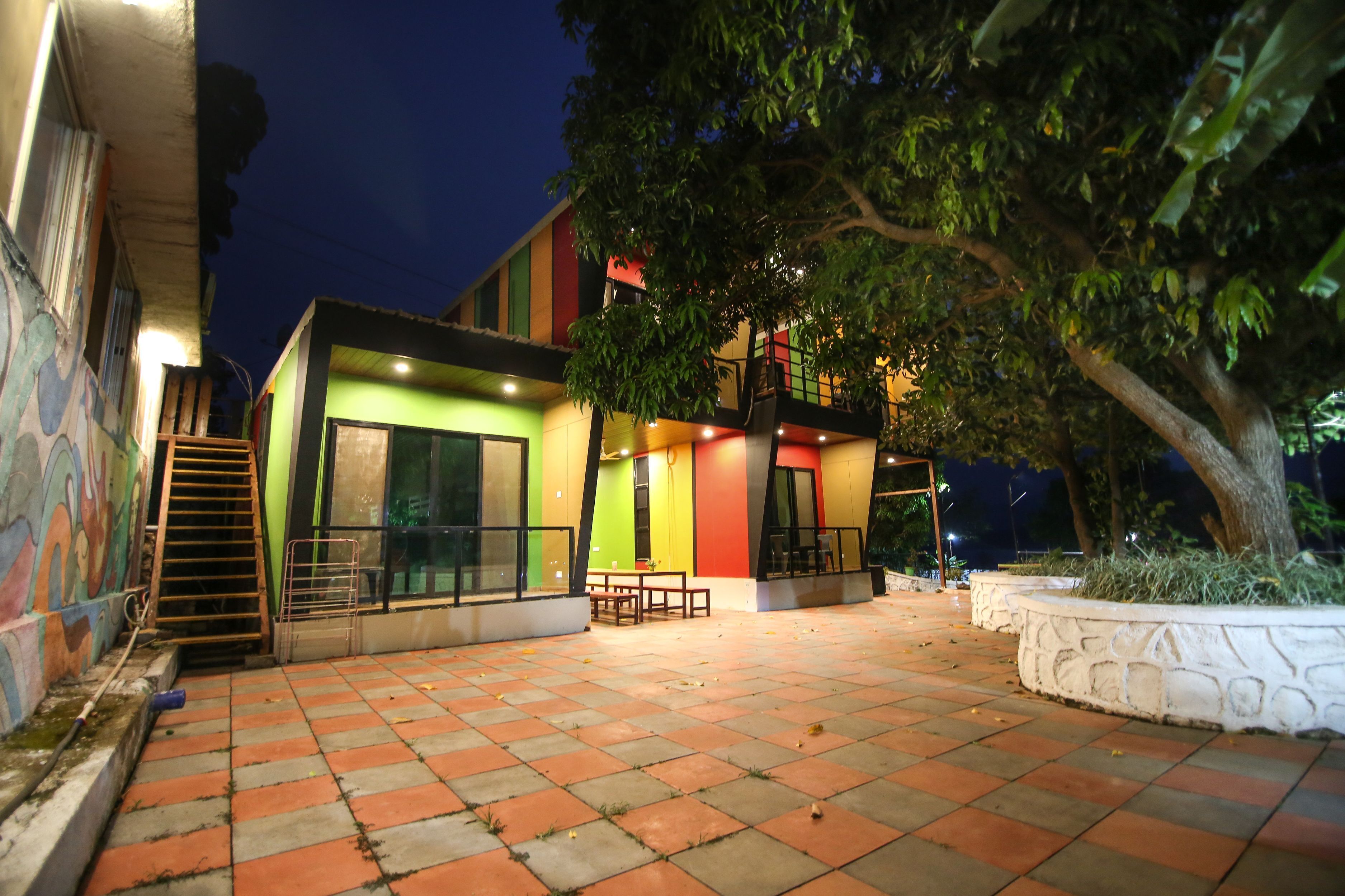 The Bob house 3*