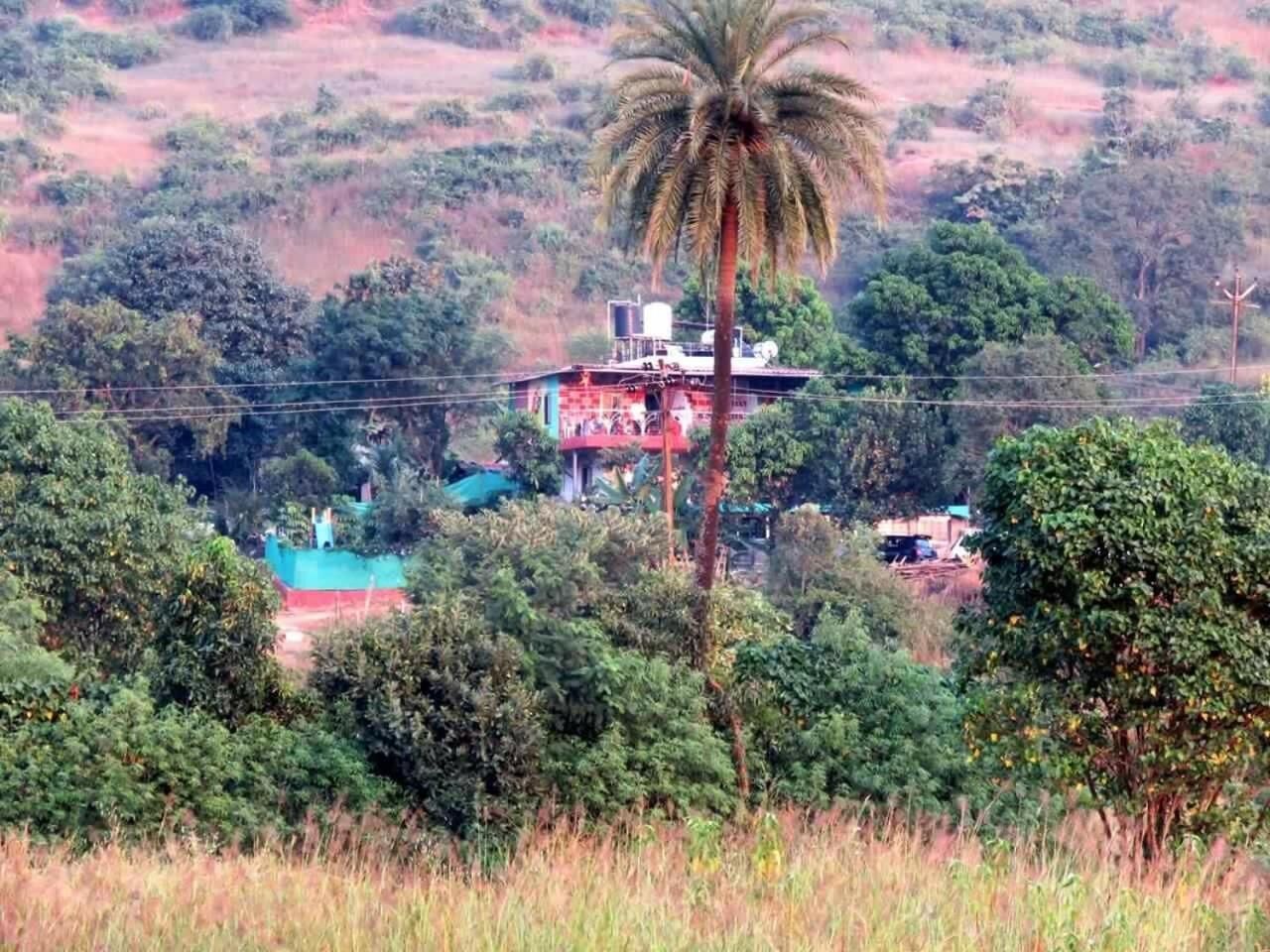 The Bob house 3*