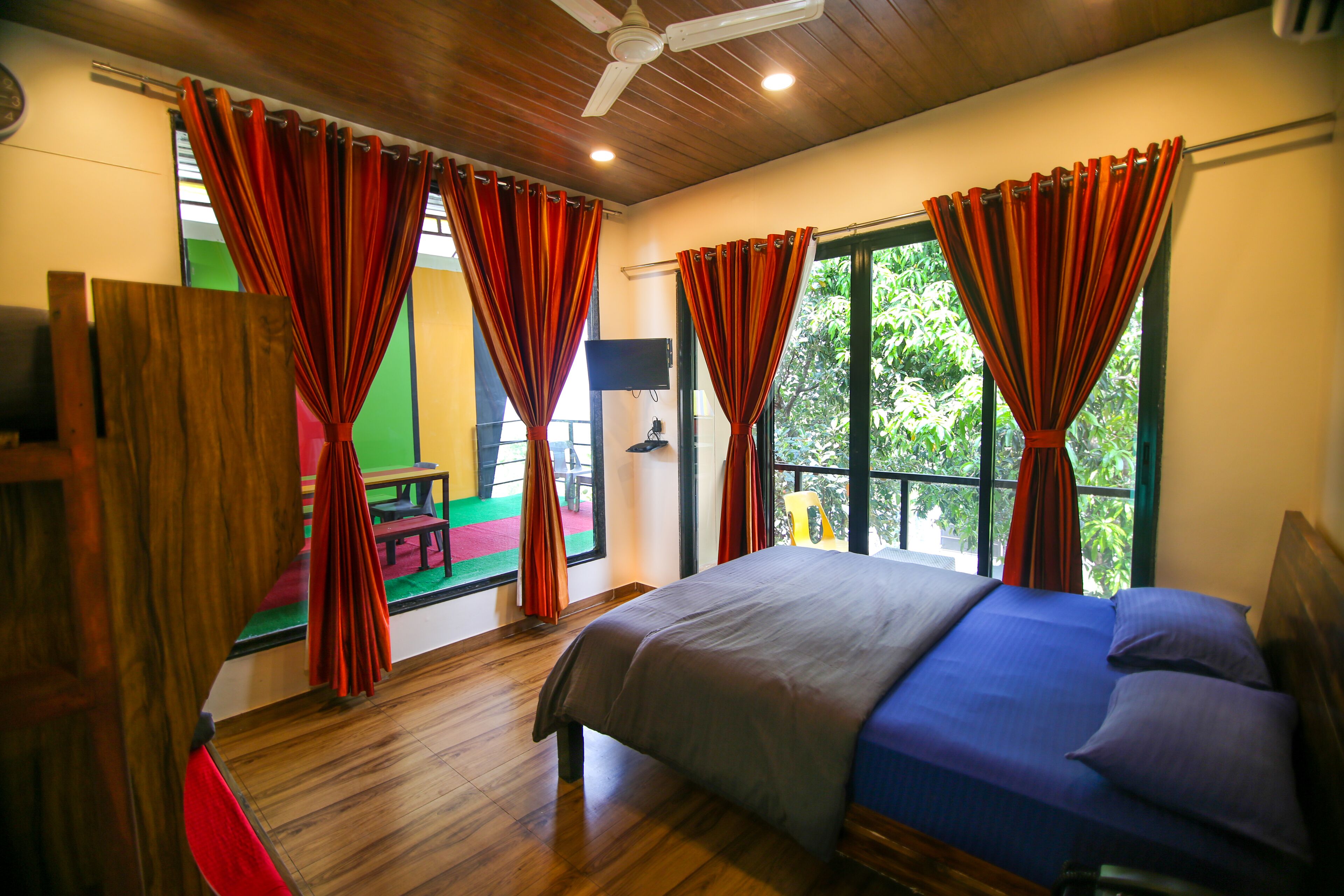 The Bob house 3*