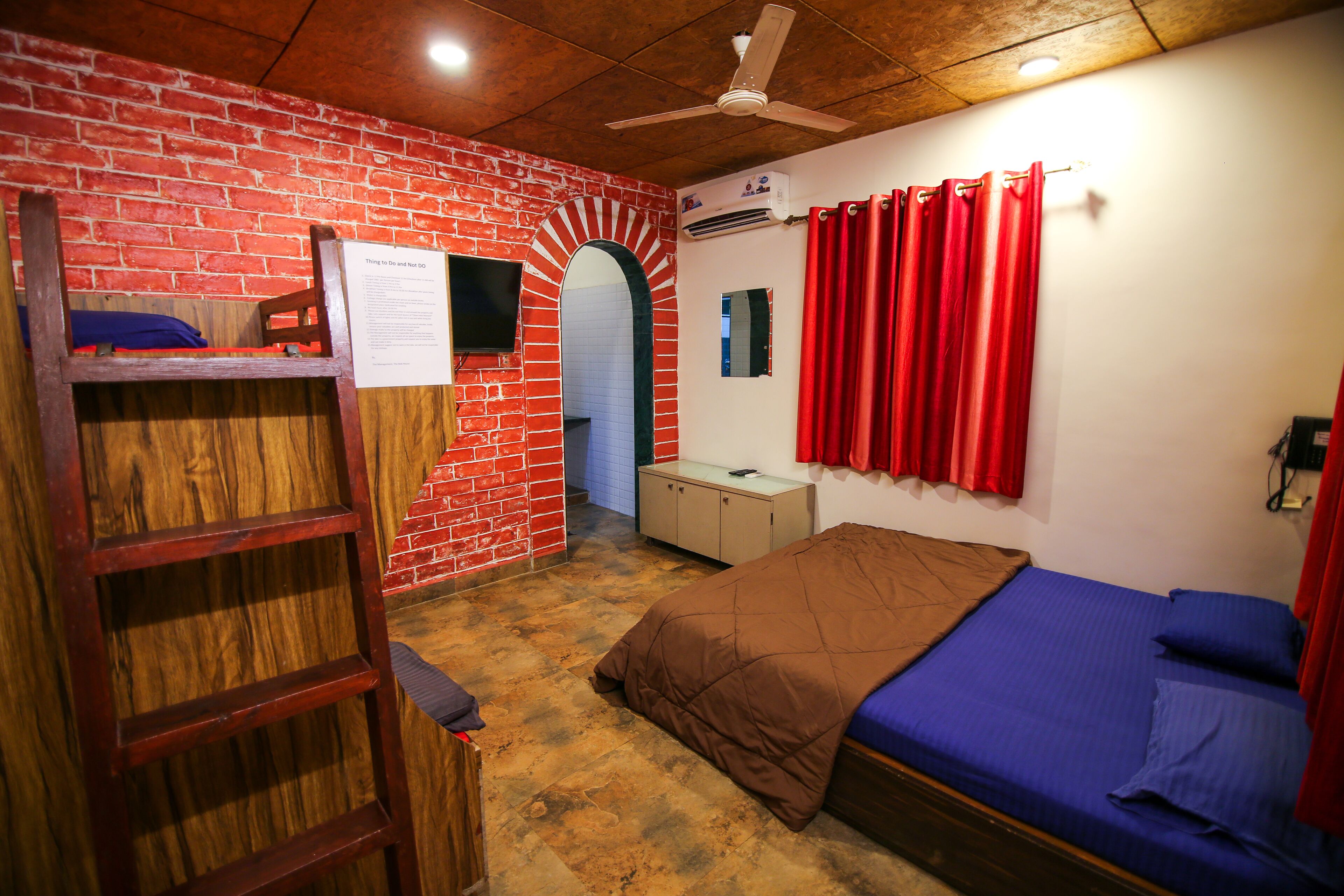 The Bob house 3*