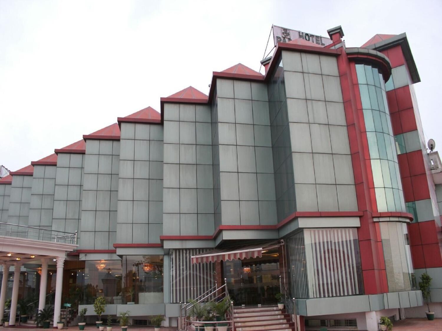 Hotel Padmini Palace 3*