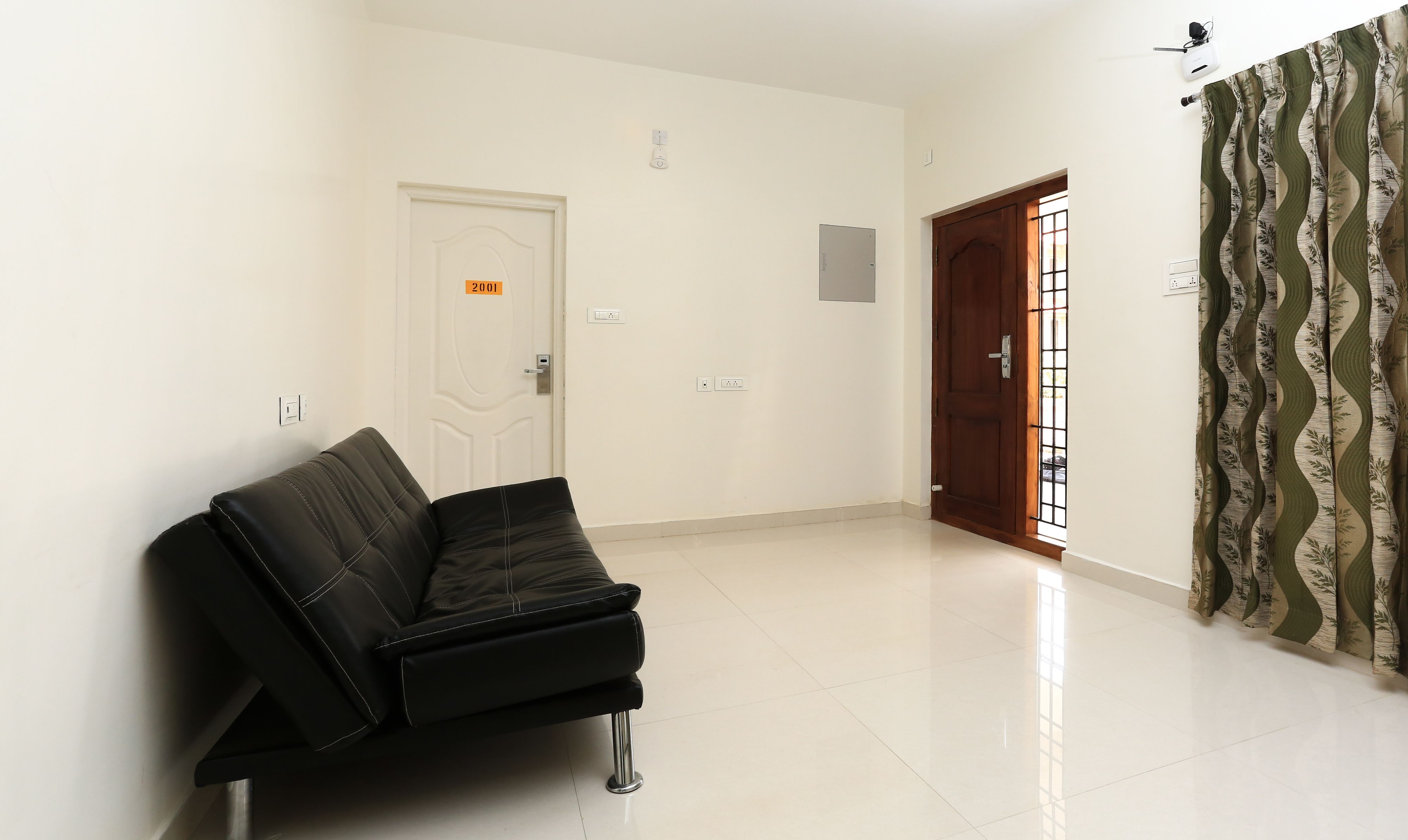 Treebo Light House, 900 Mtrs From Botanical Garden 3*