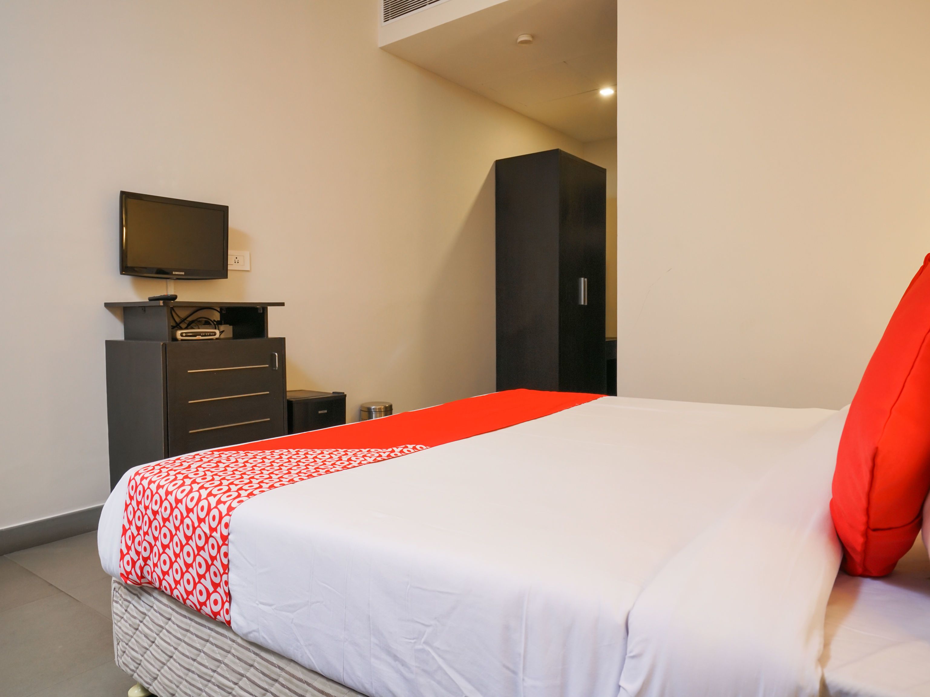 Capital O 15754 Mookkannoor Tourist Home 3*
