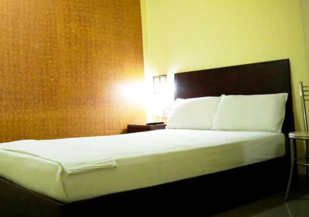Raga Residency 3*