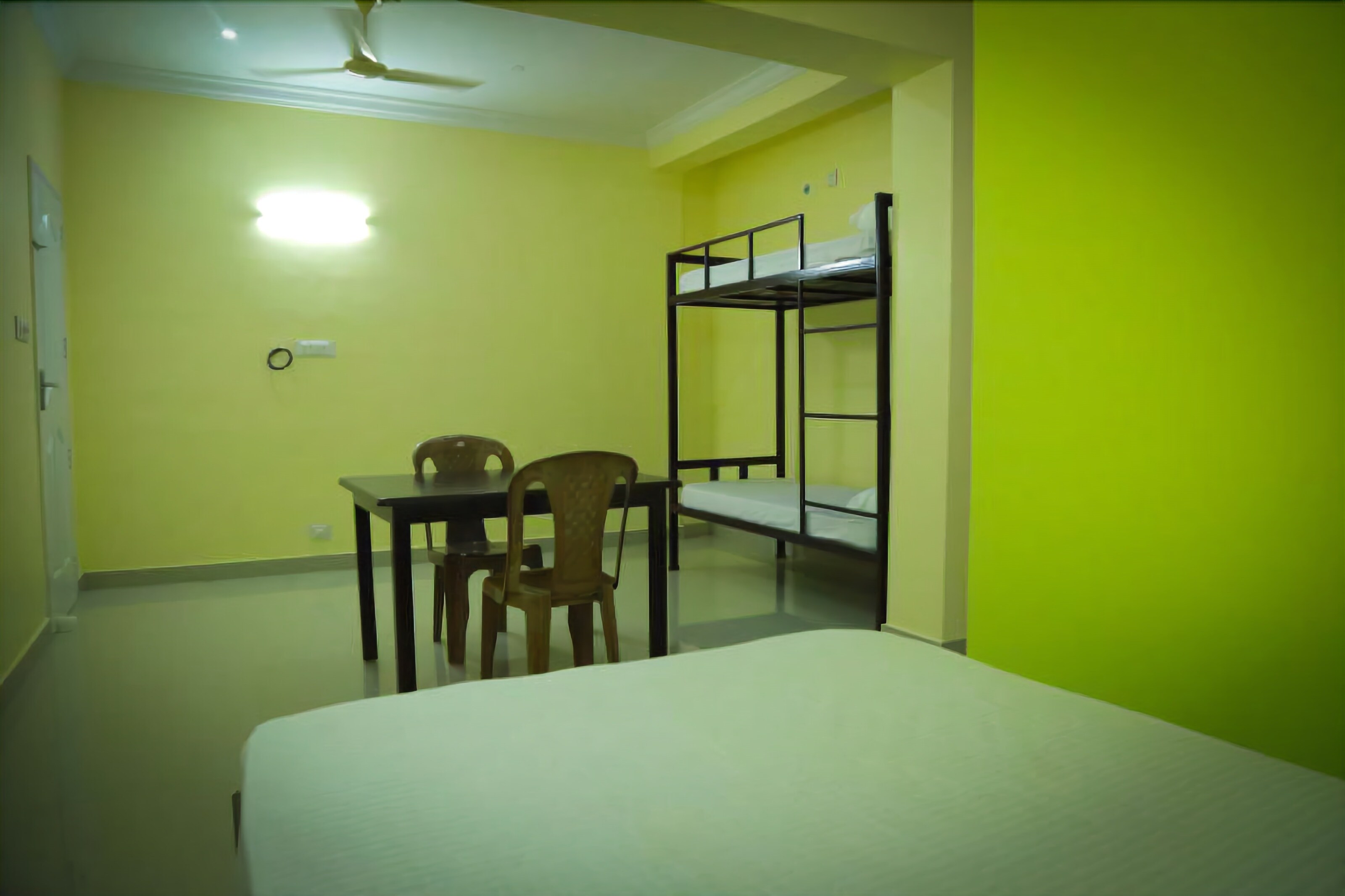 Raga Residency 3*