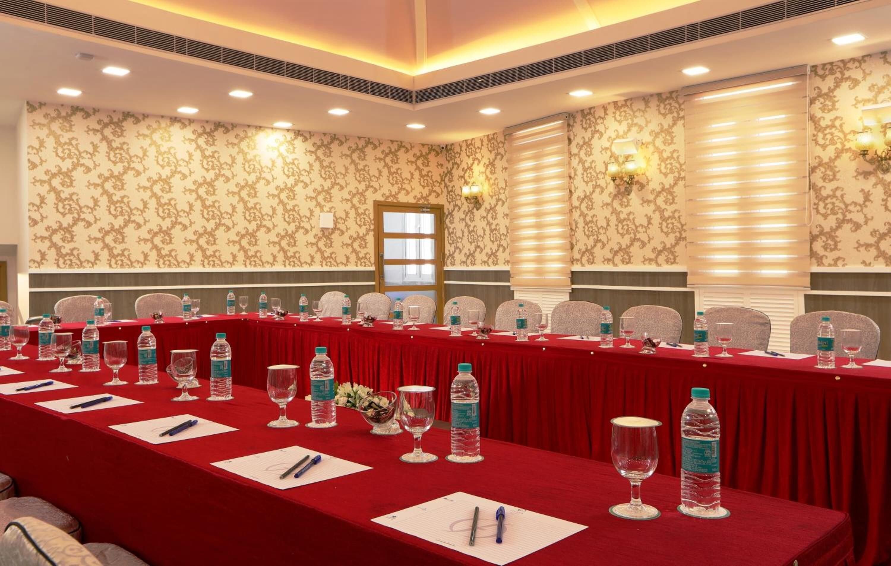 Flora Charishma Residency Aluva 3*