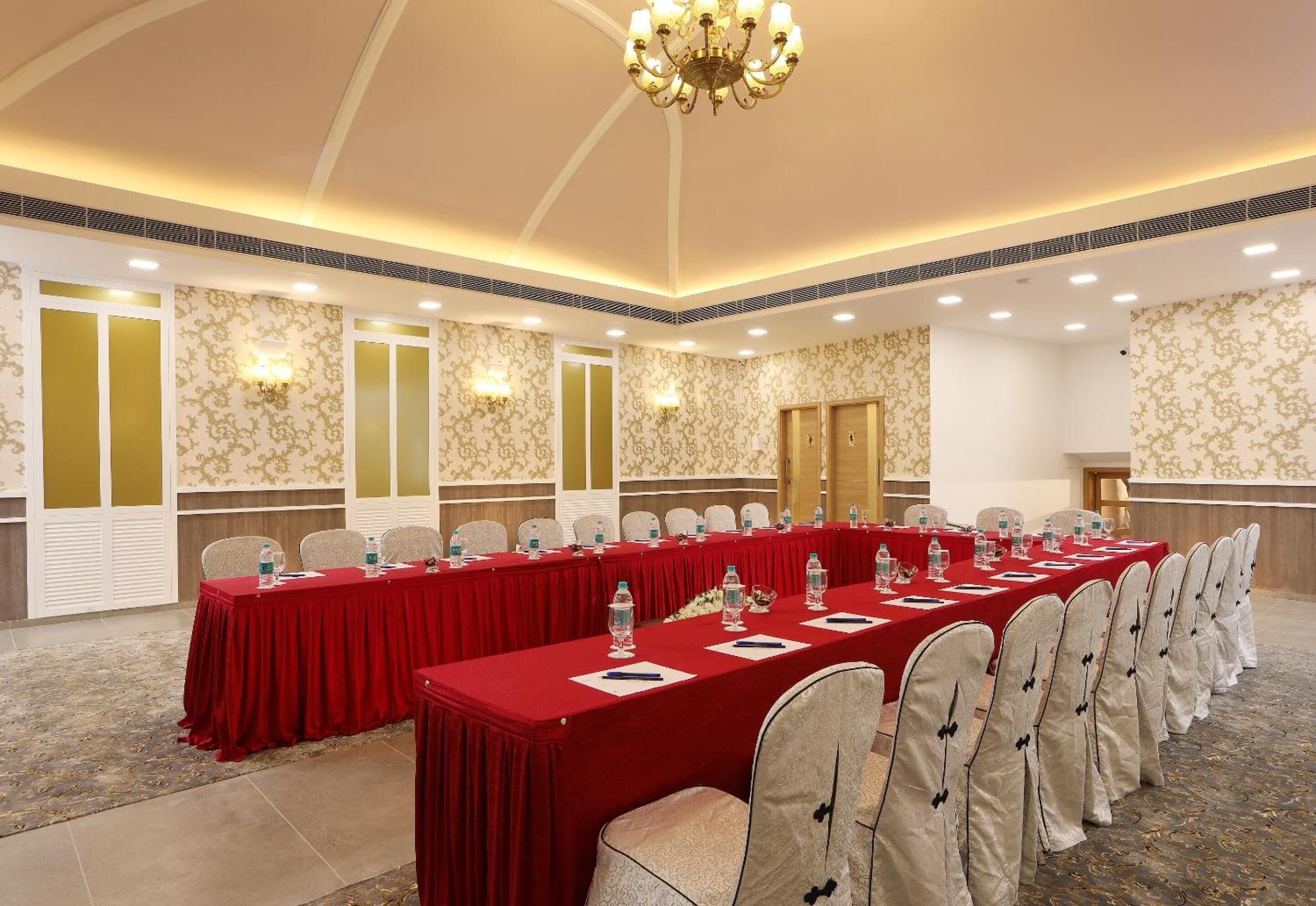 Flora Charishma Residency Aluva 3*