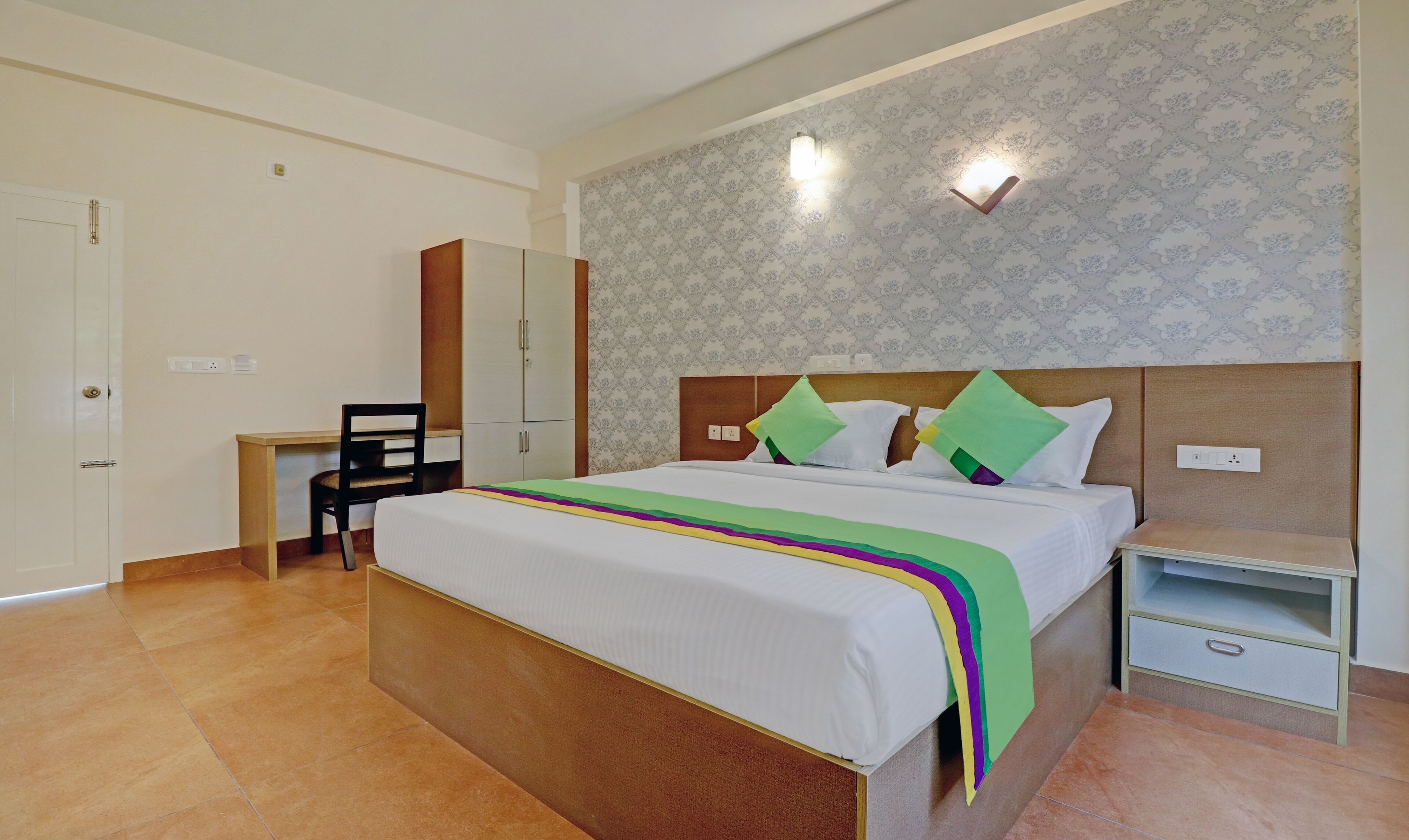 Treebo Golden Terminal, Kochi Airport 3*