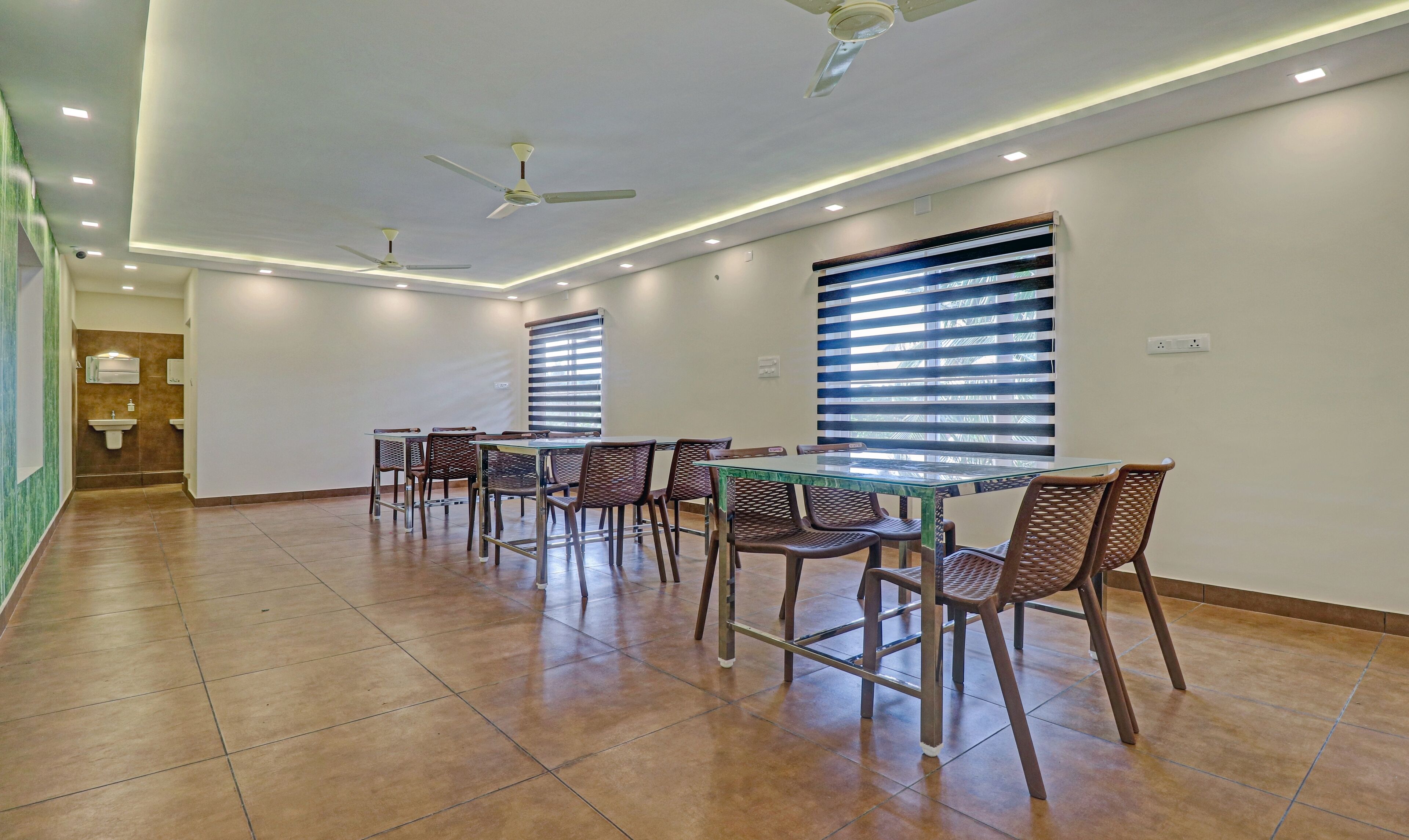 Treebo Golden Terminal, Kochi Airport 3*
