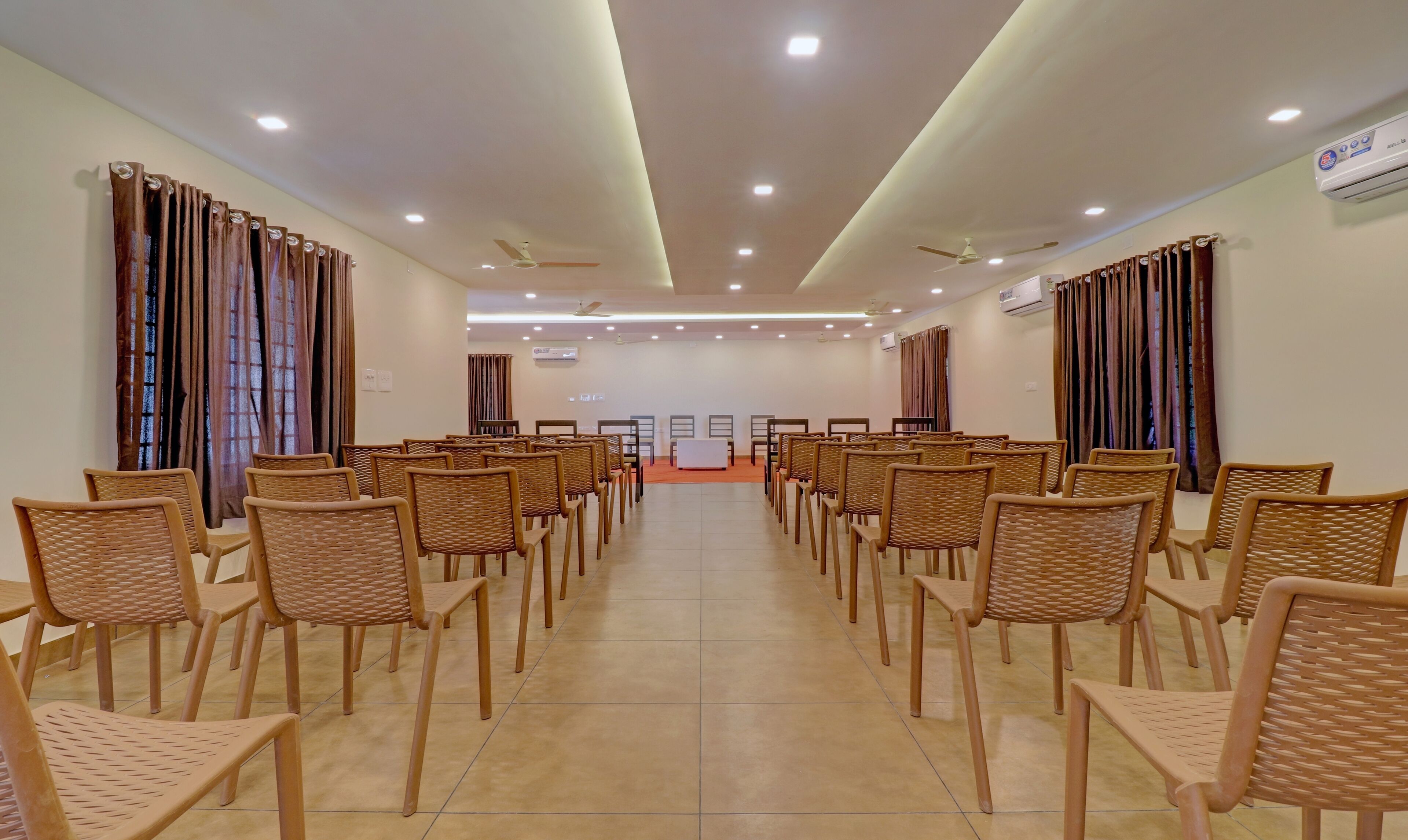 Treebo Golden Terminal, Kochi Airport 3*