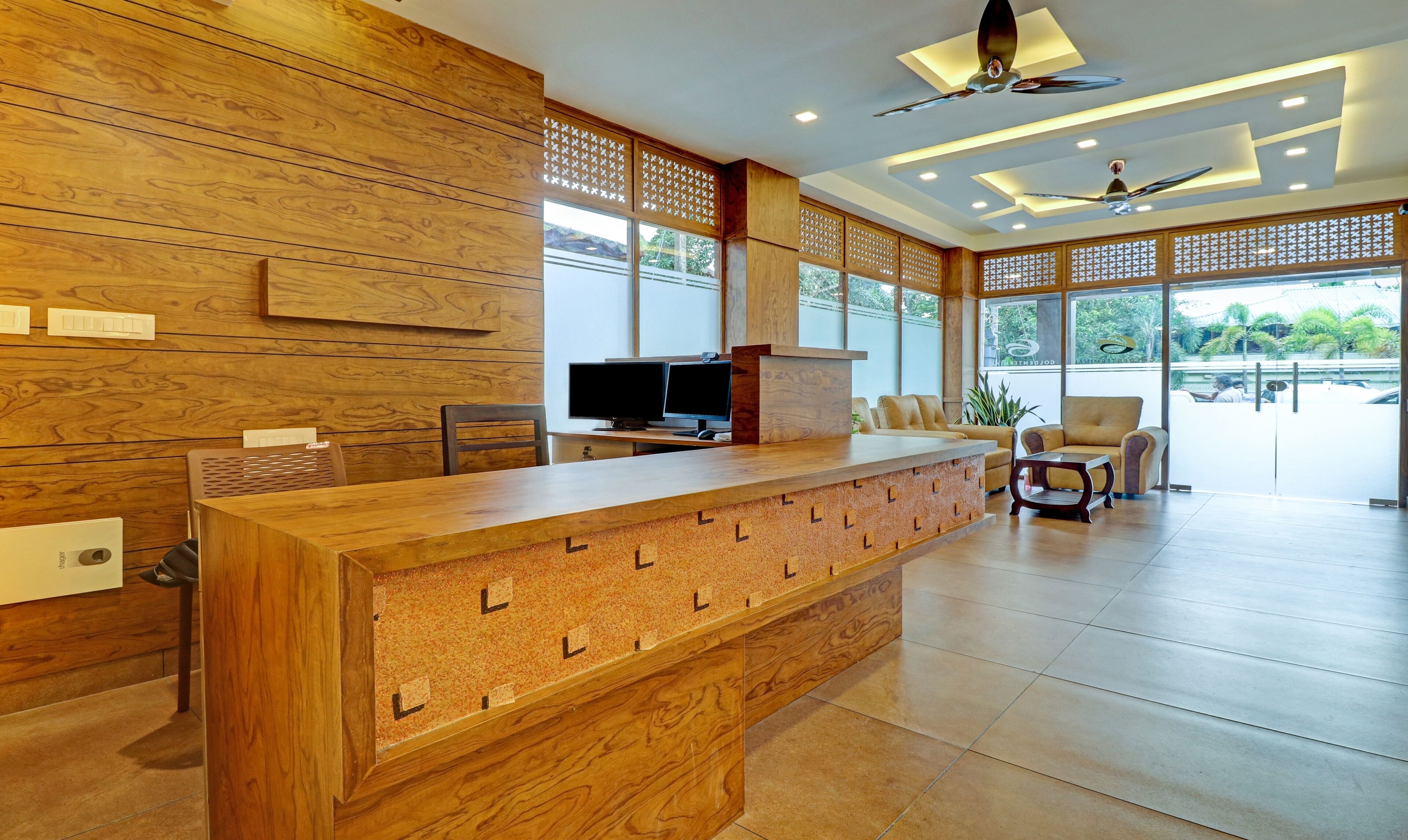 Treebo Golden Terminal, Kochi Airport 3*
