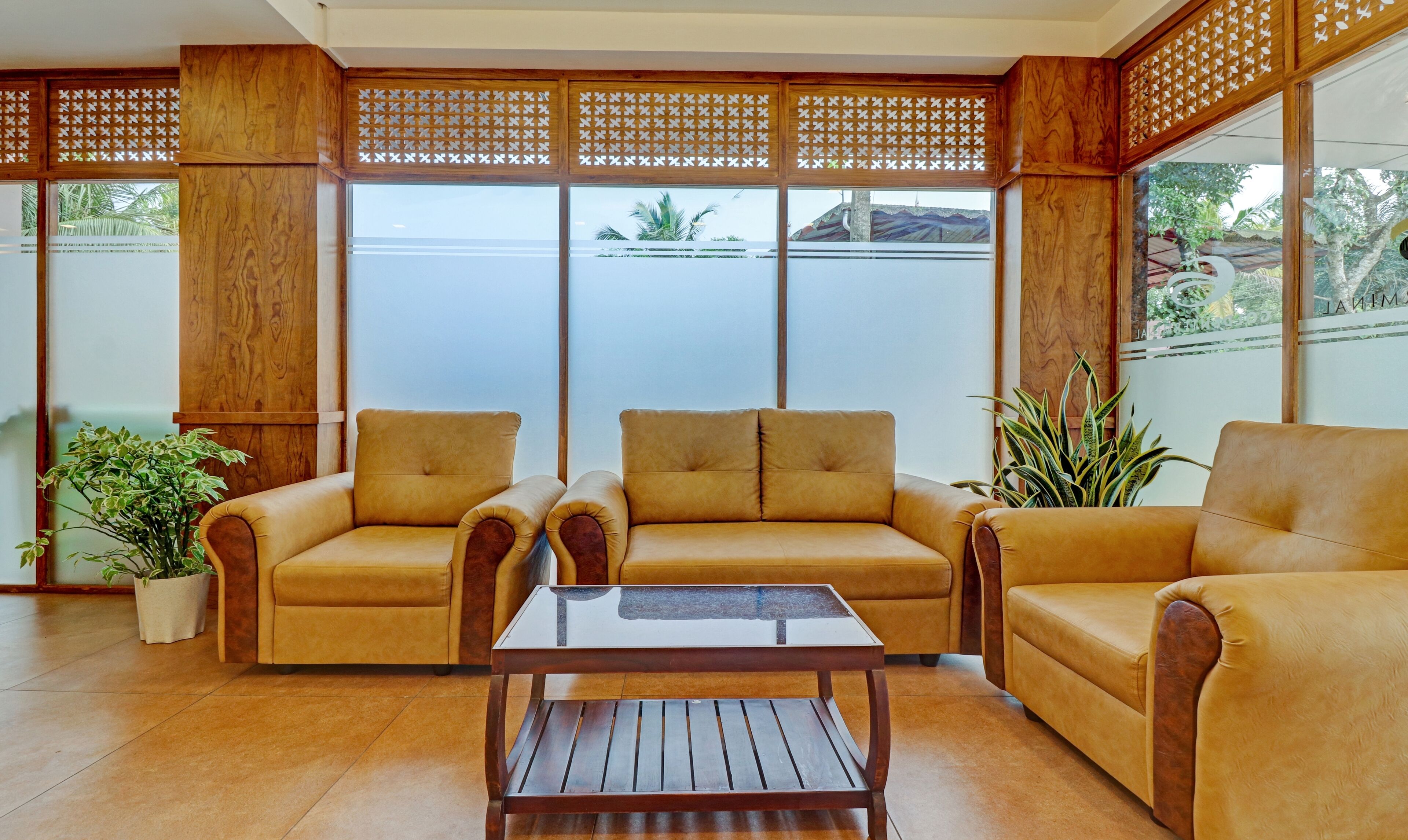 Treebo Golden Terminal, Kochi Airport 3*